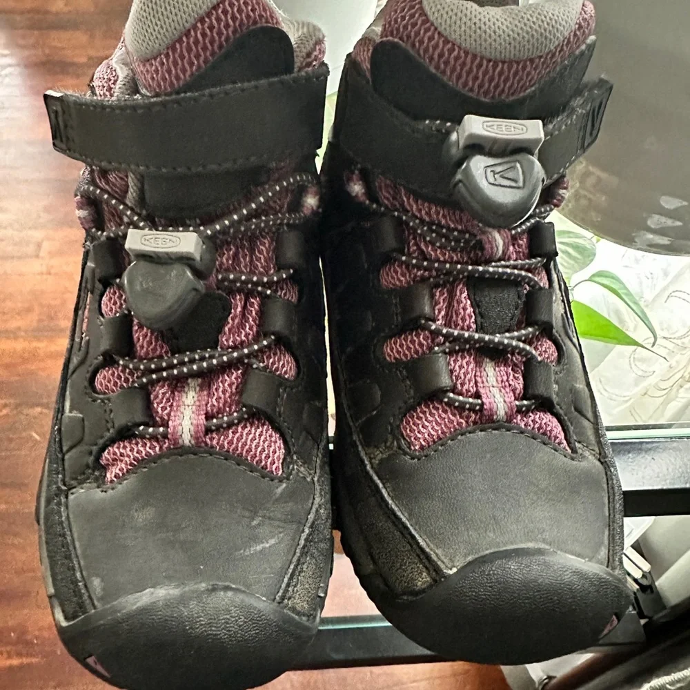 Kids Keen Targhee Mid Hiking Shoe
